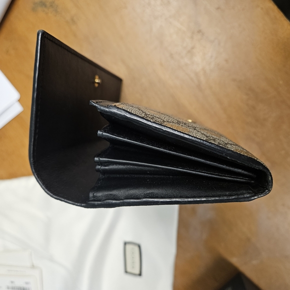 Gucci Monogram Wallet - Picture 7 of 8